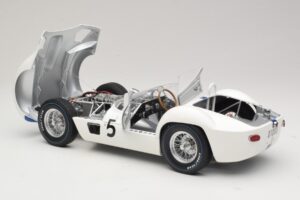 Maserati Tipo 61 #5 Camoradi S. Moss / D. Gurney 1000km Nurburgring Winner 1960 Minichamps 1:12 120601205 Kovina – slika 5 od 8