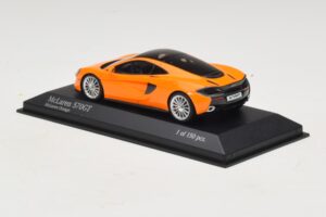 McLaren 570GT Oranžen Minichamps 1:43 537154521 Diecast – slika 3 od 5