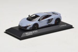 McLaren 675LT Ceramic Grey Minichamps 1:43 537154420 Kovina – slika 2 od 5