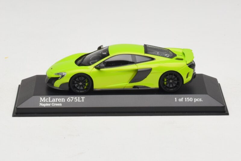 McLaren 675LT Napier Green Minichamps 1:43 537154422 Diecast
