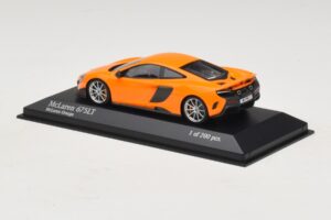 McLaren 675LT Oranžen Minichamps 1:43 537154421 Diecast – slika 3 od 5