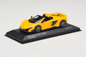 McLaren 675LT Spider Volcano Yellow Minichamps 1:43 537154430 Diecast – slika 2 od 5