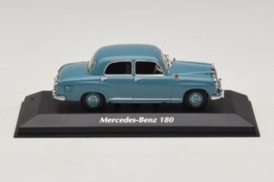 Mercedes 180 W120 Moder Maxichamps 1:43 Mercedes 180 W120 Moder Maxichamps 1:43 940033102 Diecast