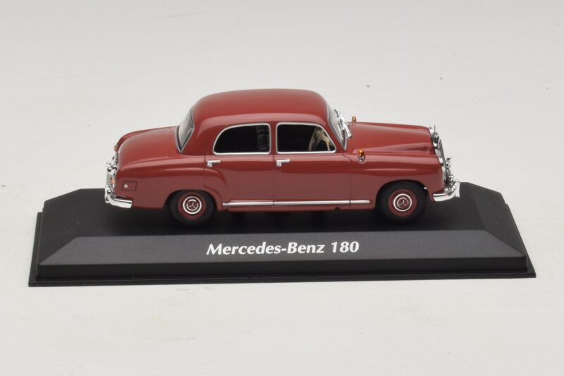 Mercedes 180 W120 Rdeč Maxichamps 1:43 940033101 Diecast