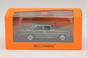 Mercedes 200D W115 Temno Zelen Maxichamps 1:43 940034001 Diecast – slika 5 od 5