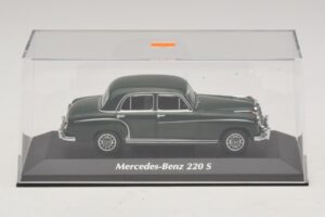 Mercedes 220 S W180 Temno Zelen Maxichamps 1:43 940033001 Diecast – slika 4 od 5