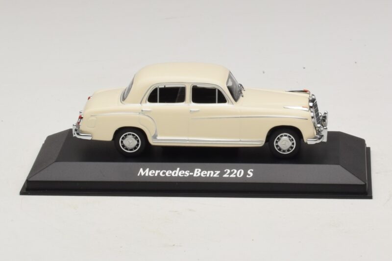 Mercedes 220 S W180 Bel Maxichamps 1:43 940033000 Diecast