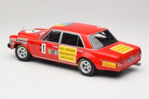 Mercedes 300 SEL 6.8 #1 H. Heyer / Betzler 24 Hours of Nurburgring 1972 Minichamps 1:18 155723401 Diecast – slika 5 od 6