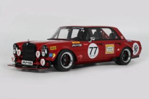 Mercedes 300 SEL W109 Red Pig S-Klub C63 S Mars Red GT Spirit 1:18 GT584 Smola