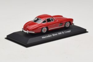 Mercedes 300 SL W198 Rdeč Maxichamps 1:43 940039001 Kovina – slika 2 od 5