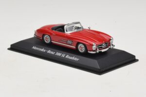 Mercedes 300 SL W198 Roadster Rdeč Maxichamps 1:43 940039031 Diecast – slika 3 od 5