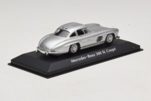 Mercedes 300 SL W198 Srebrn Maxichamps 1:43 940039000 Kovina – slika 2 od 5