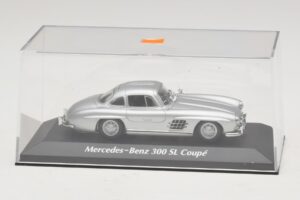 Mercedes 300 SL W198 Srebrn Maxichamps 1:43 940039000 Kovina – slika 4 od 5