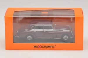 Mercedes 300 W186 Temno Rdeč Maxichamps 1:43 940039060 Kovina – slika 5 od 5