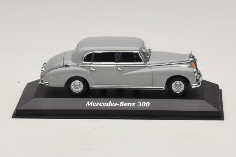 Mercedes 300 W186 Siv Maxichamps 1:43 940039061 Diecast