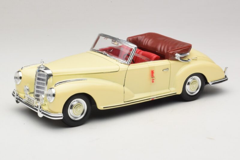 Mercedes 300S Kremna Maisto 1:18 31806 Kovina
