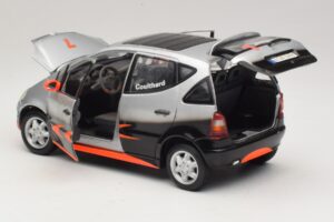 Mercedes A-Class W168 D. Coulthard Srebrna Maisto 1:18 35841 Kovina – slika 5 od 8