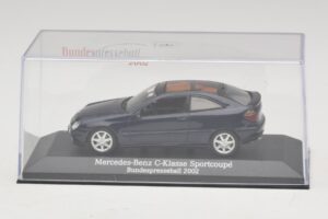 Mercedes C-Class Sportscoupe CL203 Blue Metallic Bundespressball Minichamps 1:43 MB010 Diecast – slika 4 od 5