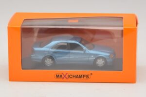 Mercedes C-Class W202 Modra Metalik Maxichamps 1:43 940037060 Kovina – slika 5 od 5