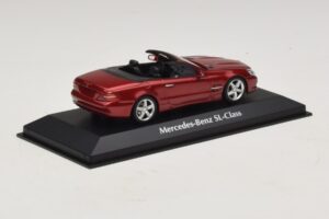 Mercedes SL R230 Rdeča Metalik Maxichamps 1:43 940037530 Diecast – slika 2 od 5