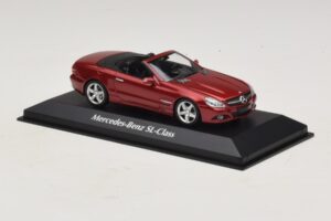 Mercedes SL R230 Rdeča Metalik Maxichamps 1:43 940037530 Diecast – slika 3 od 5