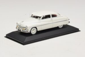 Mercury Monterey Bela Minichamps 1:43 400082401 Kovina – slika 2 od 5