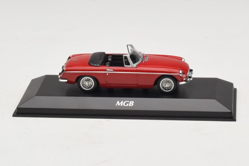 MG MGB Mk1 Rdeč Maxichamps 1:43 940131030 Diecast
