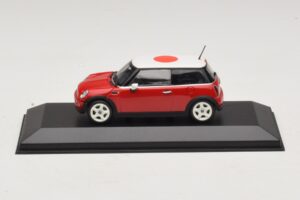 Mini Cooper One R50 Rdeč Z Japonsko Zastavo Minichamps 1:43 MINI034 Kovina