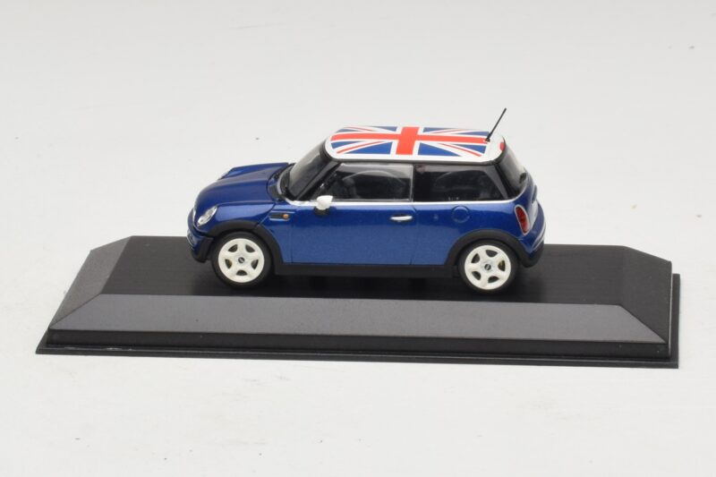 Mini Cooper S R53 Moder Z Britansko Zastavo Minichamps 1:43 MINI026 Diecast