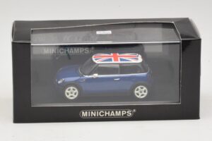 Mini Cooper S R53 Moder Z Britansko Zastavo Minichamps 1:43 MINI026 Diecast – slika 4 od 4