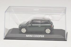 Mini Cooper S R53 Temno Zelen S Črno Streho Minichamps 1:43 MINI023 Kovina – slika 4 od 5
