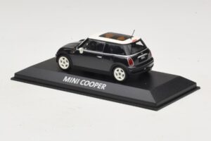 Mini Cooper S R53 Temno Zelen S Panoramsko Streho Minichamps 1:43 MINI015 Diecast – slika 3 od 4