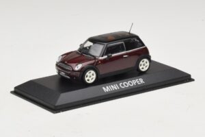 Mini Cooper S R53 Temno Rdeč S Črno Streho Minichamps 1:43 MINI028 Diecast – slika 2 od 5