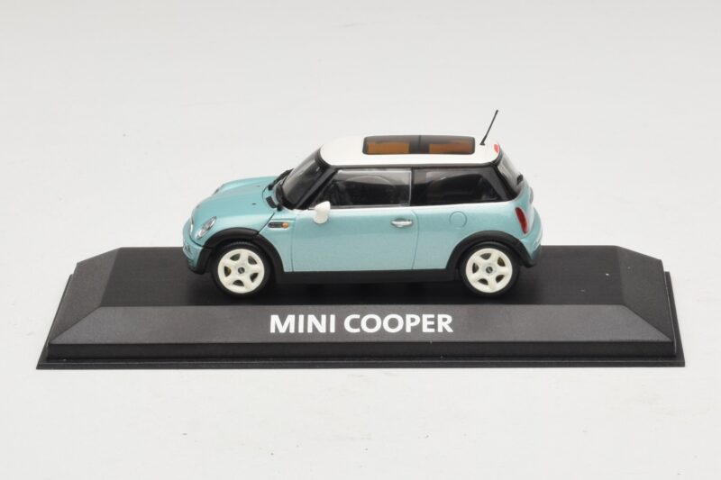Mini Cooper S R53 Svetlo Moder Metalik S Panoramsko Streho Minichamps 1:43 MINI018 Diecast