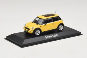 Mini Cooper S R53 Liquid Yellow S Panoramsko Streho Minichamps 1:43 MINI013 Kovina – slika 2 od 4