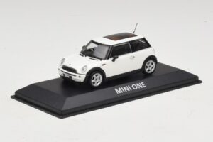 Mini Cooper S R53 Bel S Panoramsko Streho Minichamps 1:43 MINI020 Diecast – slika 2 od 5