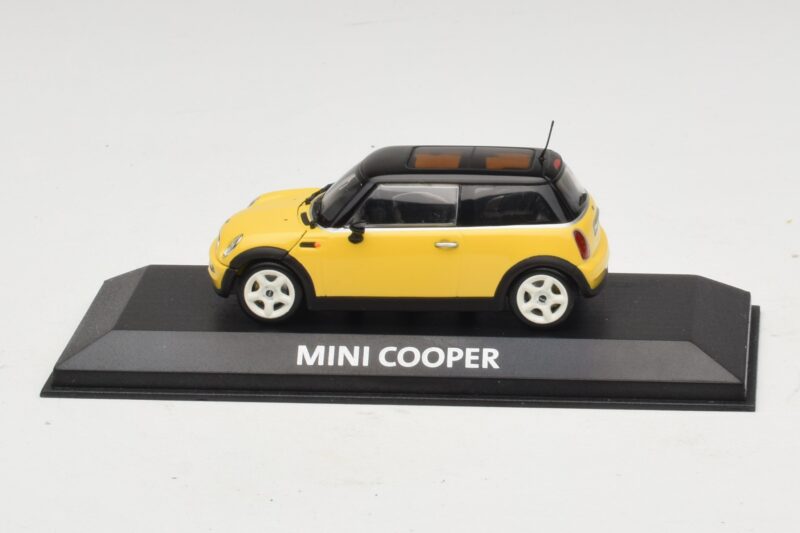 Mini Cooper S R53 Rumen S Črno Streho Minichamps 1:43 MINI031 Diecast