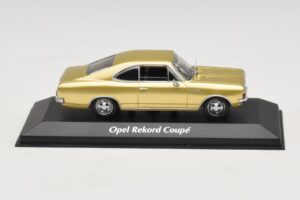 Opel Rekord C Kupe Zlat Maxichamps 1:43 940046120 Diecast