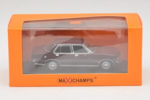 Opel Rekord D Temno Rdeč Maxichamps 1:43 940044000 Diecast – slika 5 od 5