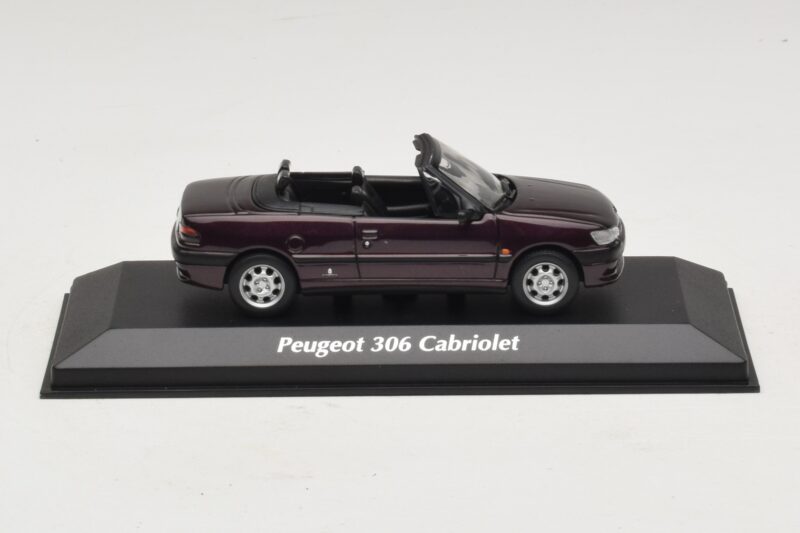 Peugeot 306 Kabriolet Vijolična Metalik Maxichamps 1:43 940112834 Kovina