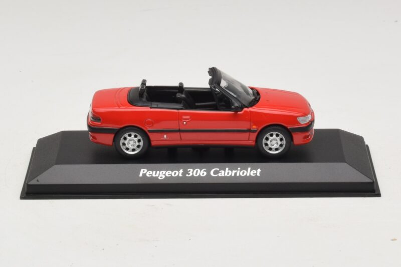 Peugeot 306 Kabriolet Rdeč Maxichamps 1:43 940112830 Diecast
