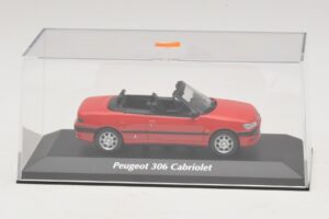 Peugeot 306 Kabriolet Rdeč Maxichamps 1:43 940112830 Diecast – slika 4 od 5