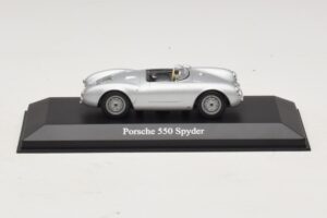 Porsche 550 Spyder Srebrn Maxichamps 1:43 940066030 Kovina