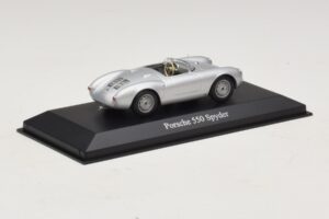 Porsche 550 Spyder Srebrn Maxichamps 1:43 940066030 Kovina – slika 2 od 5
