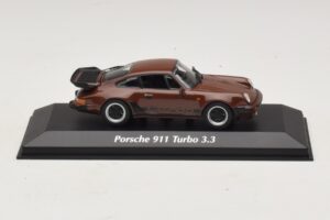 Porsche 911 930 Turbo 3.3 Rjav Maxichamps 1:43 940069001 Kovina