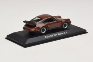Porsche 911 930 Turbo 3.3 Rjav Maxichamps 1:43 940069001 Kovina – slika 2 od 5