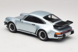 Porsche 911 930 Turbo 3.3 Srebrn KK-Scale 1:18 KKDC181444 Kovina – slika 5 od 6