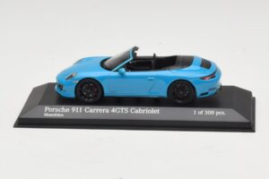 Porsche 911 991.1 Carrera 4 GTS Kabriolet Moder Minichamps 1:43 410067332 Kovina