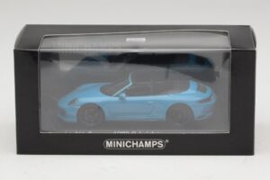 Porsche 911 991.1 Carrera 4 GTS Kabriolet Moder Minichamps 1:43 410067332 Kovina – slika 5 od 5