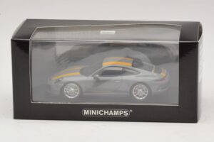 Porsche 911 991.1 R Siv Minichamps 1:43 410066232 Diecast – slika 5 od 5